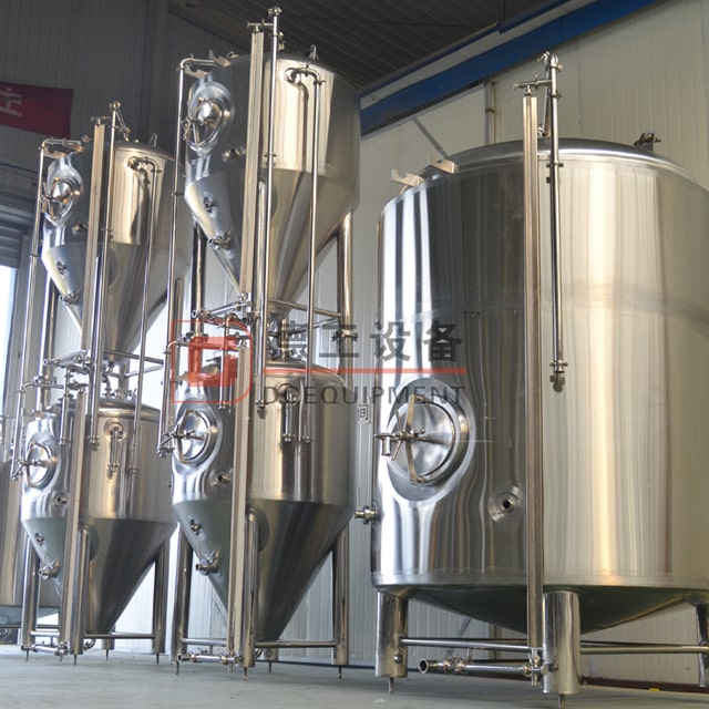 Unitank di fermentazione della birra del rivestimento della fossetta isobarica SUS304/316 standard conico isolato 1000L del commestibile