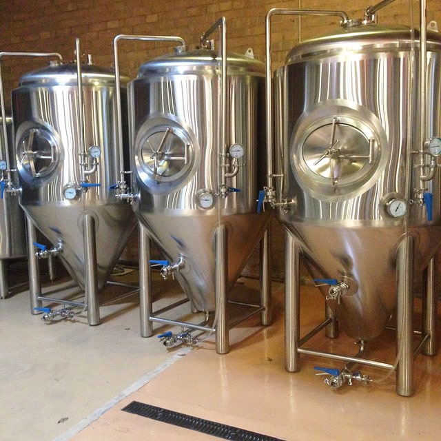 7BBL 800L Sistema di produzione di birra artigianale facile da usare Produzione di birra tedesca sus304/316 o rame rosso prezzo accessibile