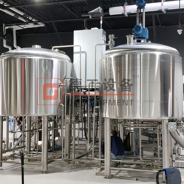 1000L Beer Brewery Equipment MBT + LWT + HWT Fermentatore a doppia parete per riscaldamento a vapore in vendita