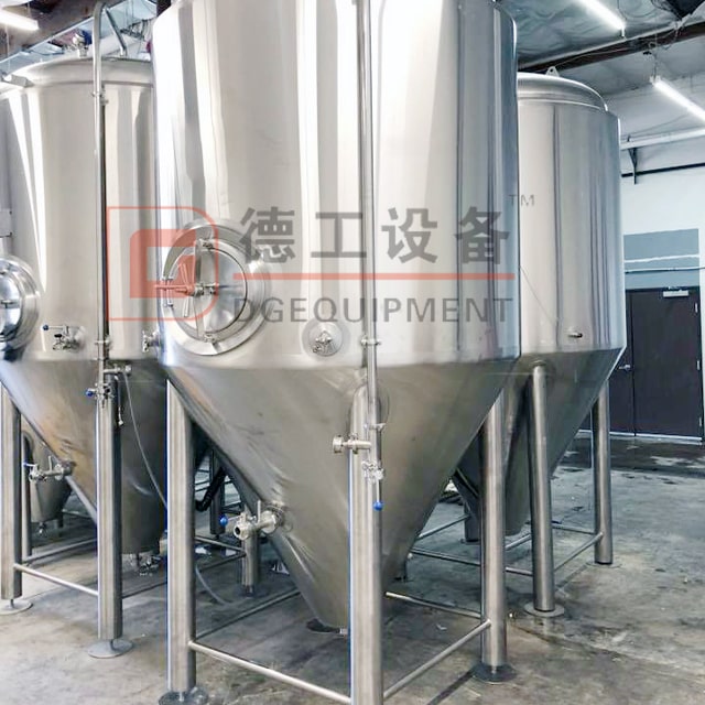 Sistema di fermentazione della birra a glicole ventilato per il raffreddamento con fermentatore in acciaio inox a fondo conico