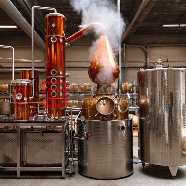 Attrezzatura industriale della distilleria di distillazione dell'alcool della vodka del gin 50L -5000L